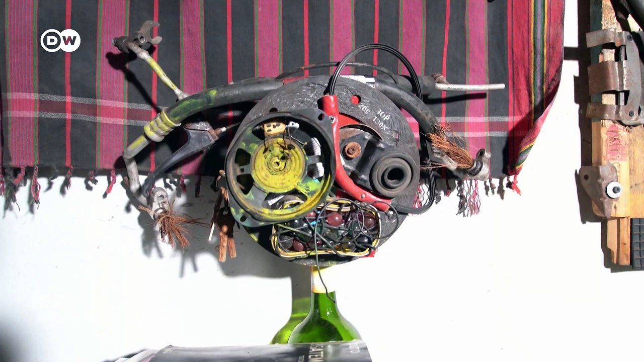 Mozambique: Artist upcycles scrap metal into masks