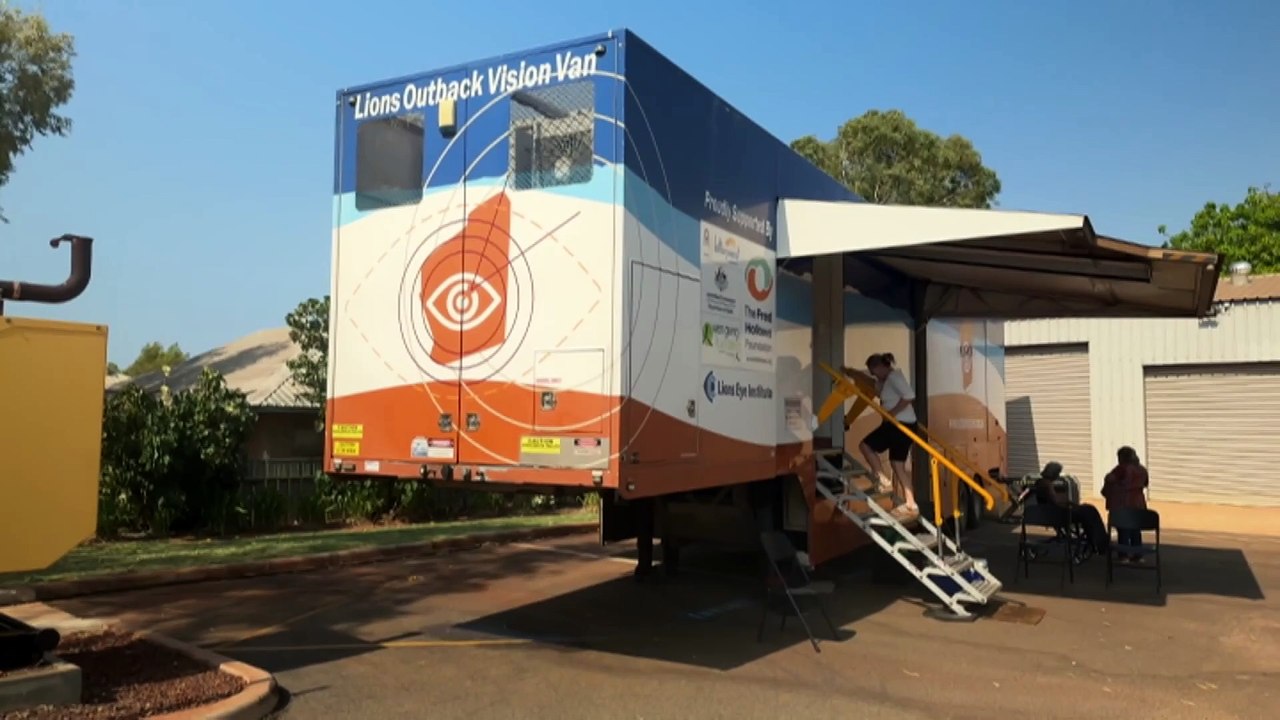 AI-powered retinal scanner provides regular eye treatment in remote Western Australian communities