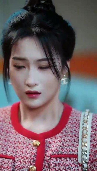 Barang Palsu Dan Cinta Palsu | Fake Branded Items And Fake Love | Drama China | SUB INDO