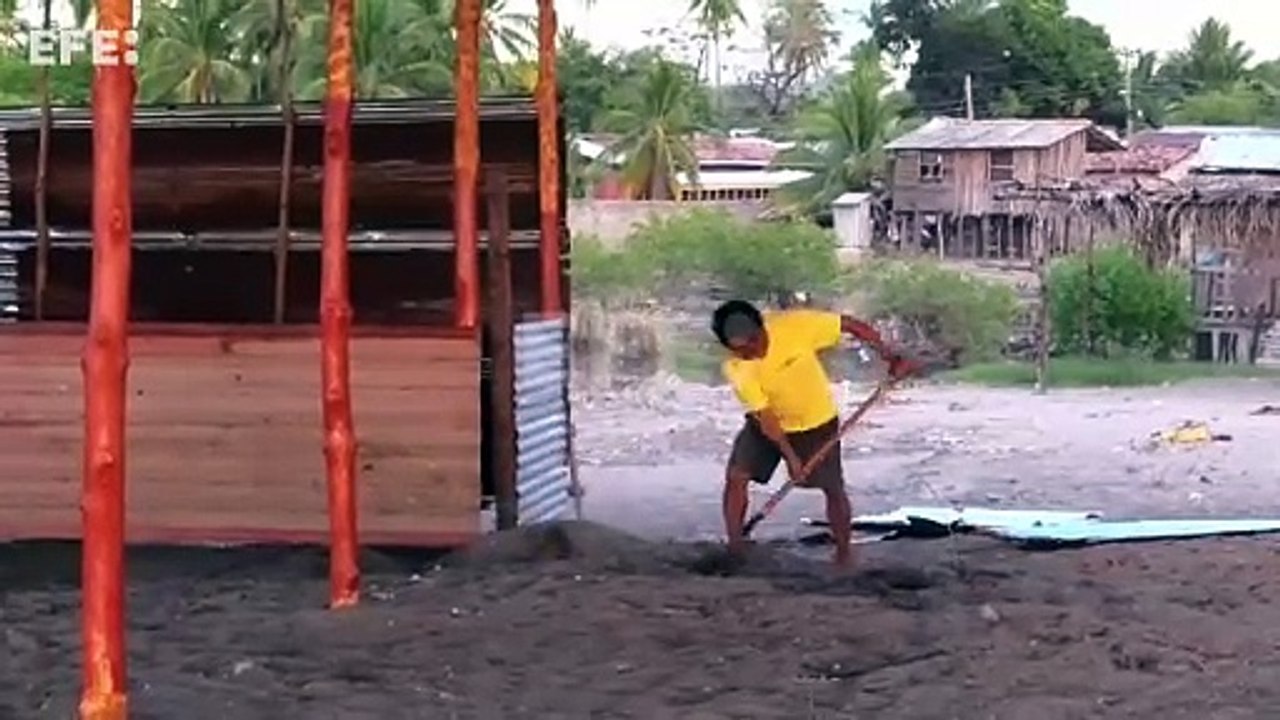 Cedeño, una aldea en el Pacífico de Honduras a la que se la traga el mar