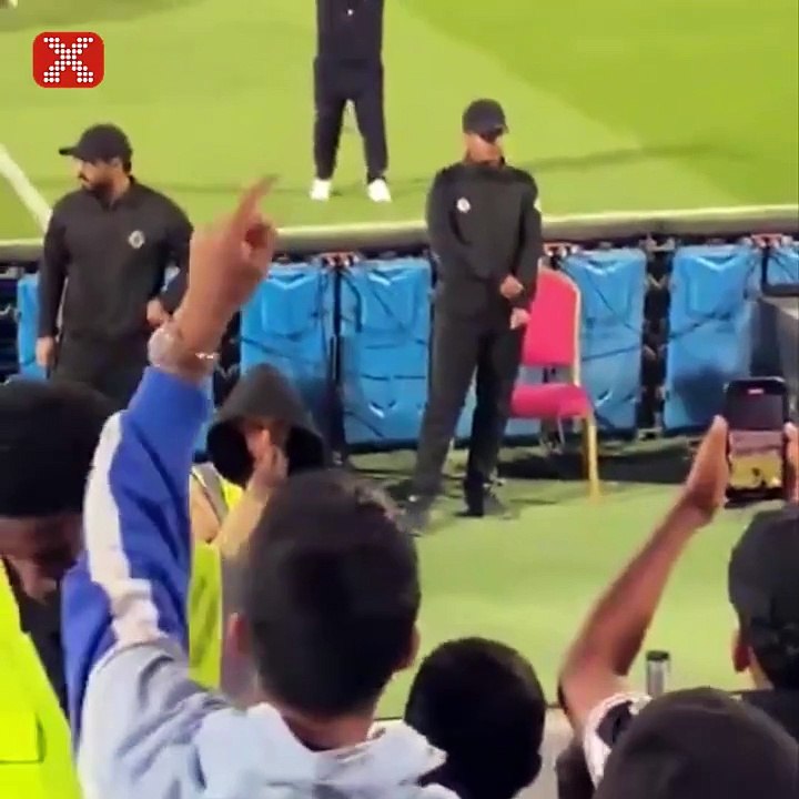 Al Shabab taraftarları: "Allah kerim, Fatih Terim"