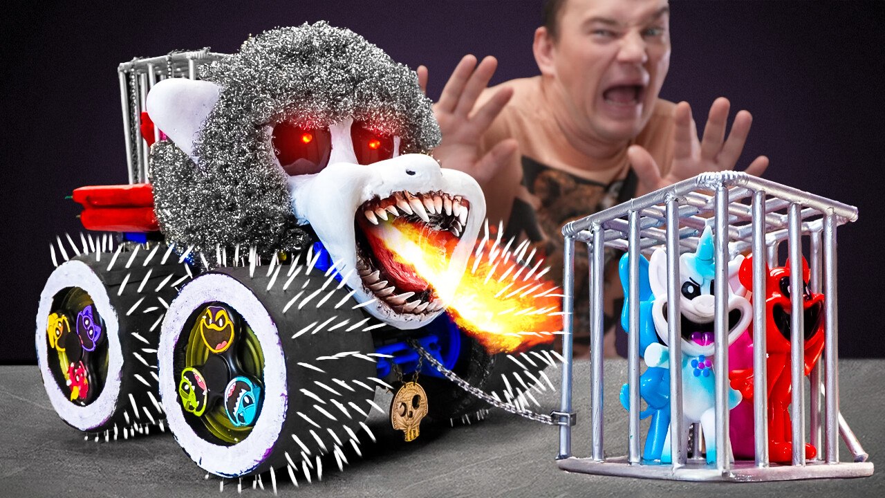 Smiling Critters vs. Zoochosis Monsters - The Ultimate Crafting Showdown! 🐏