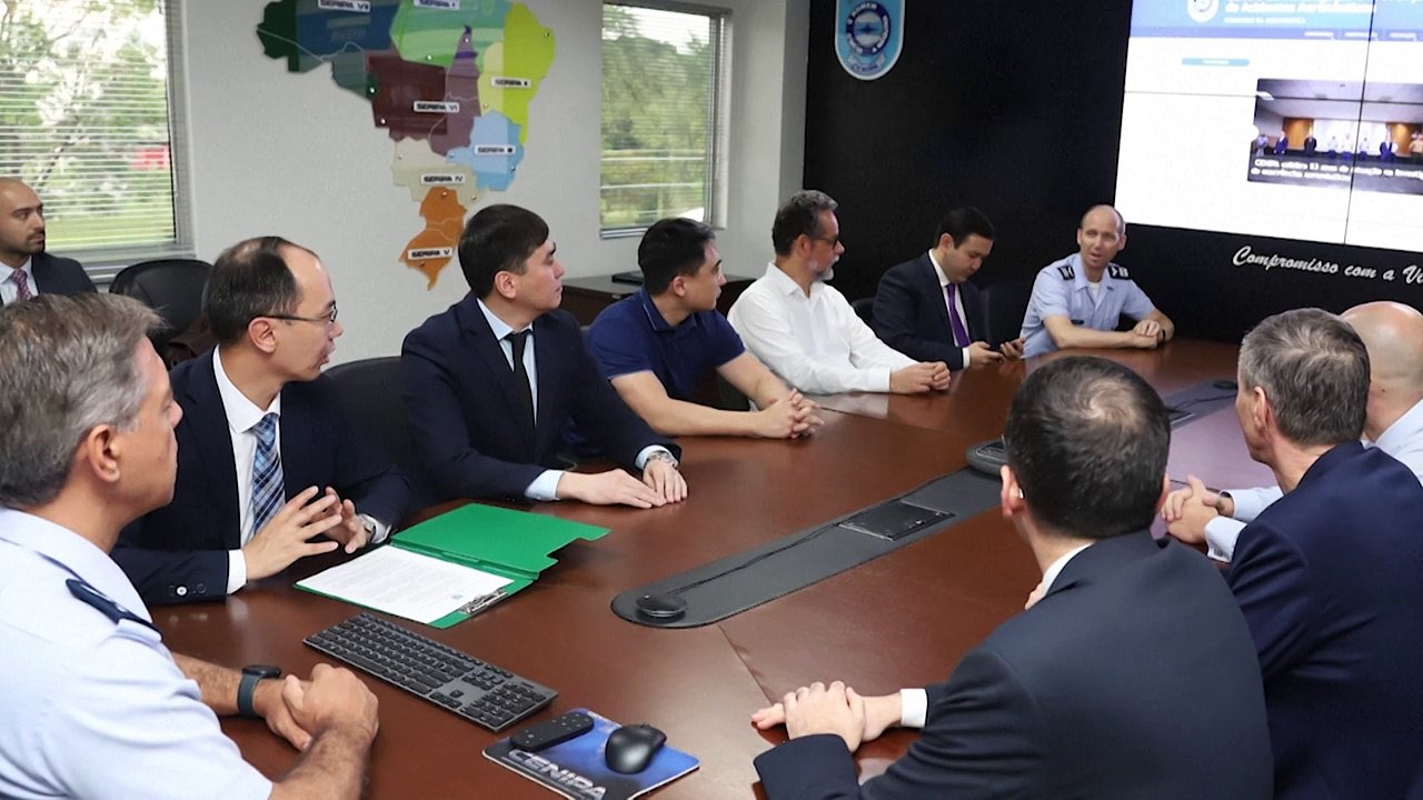 Brasil envia dados de caixas-pretas de avião que caiu para o Cazaquistão