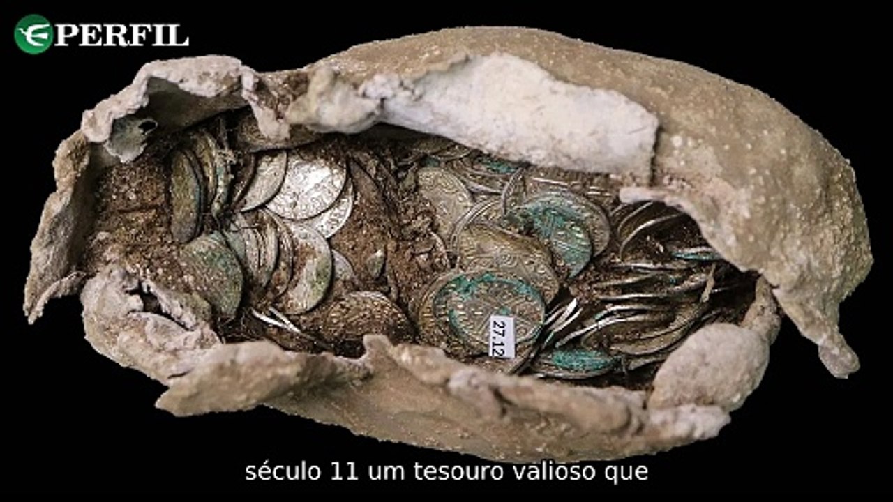 "Descoberta de moedas antigas, polêmica em premiações e enigma da viagem no tempo resolvido!"