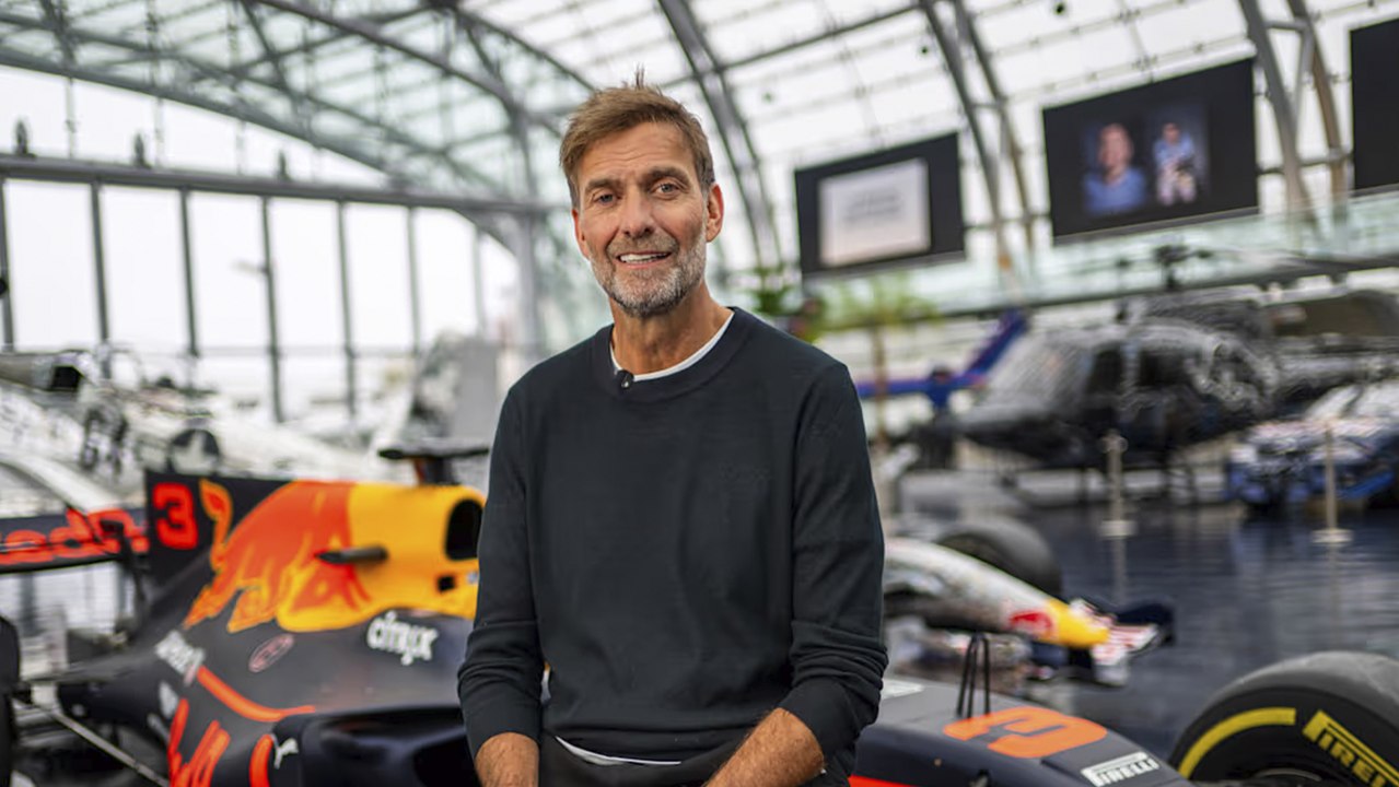 Jürgen Klopp responde preguntas en su primera semana como director global de fútbol de Red Bull