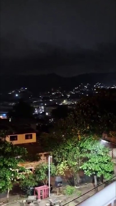 Operação no Alemão: bandidos fazem barricadas e seis são presos