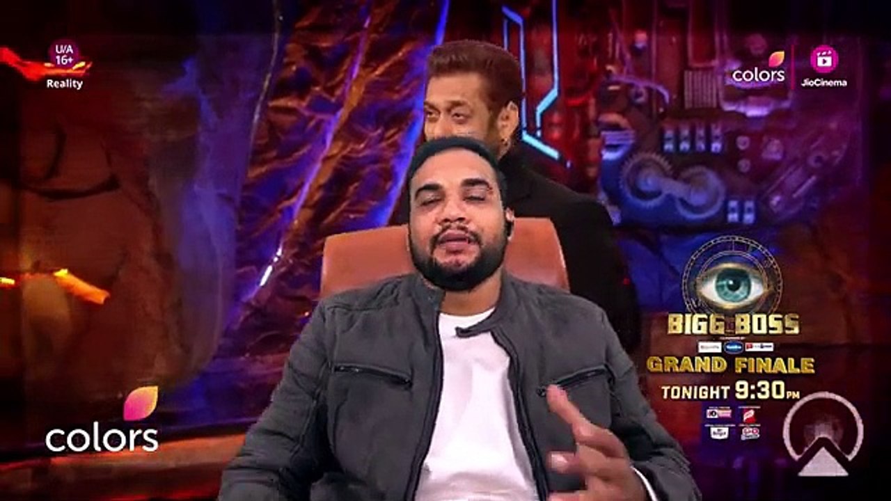 Bigg Boss 18 Today Episode Promo Rajat Dalal EVICTION at 3rd Position TOP 2 Vivian and Karan #bb18