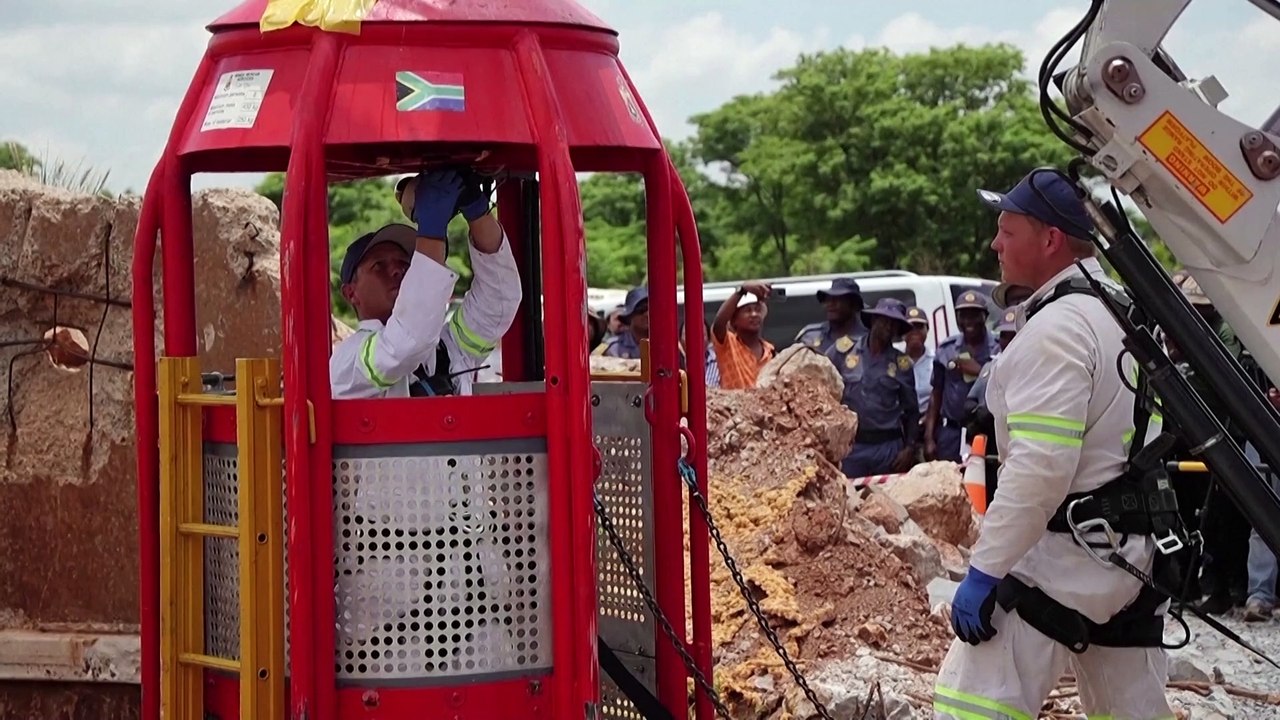 South Africa police accused of 'state sponsored massacre' at mine