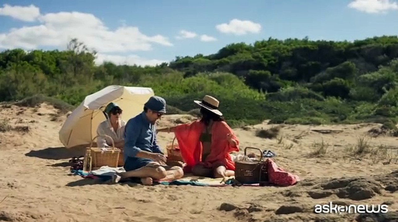 Torna la famiglia di Fabio De Luigi e Valentina Lodovini in "Dieci giorni con i suoi"