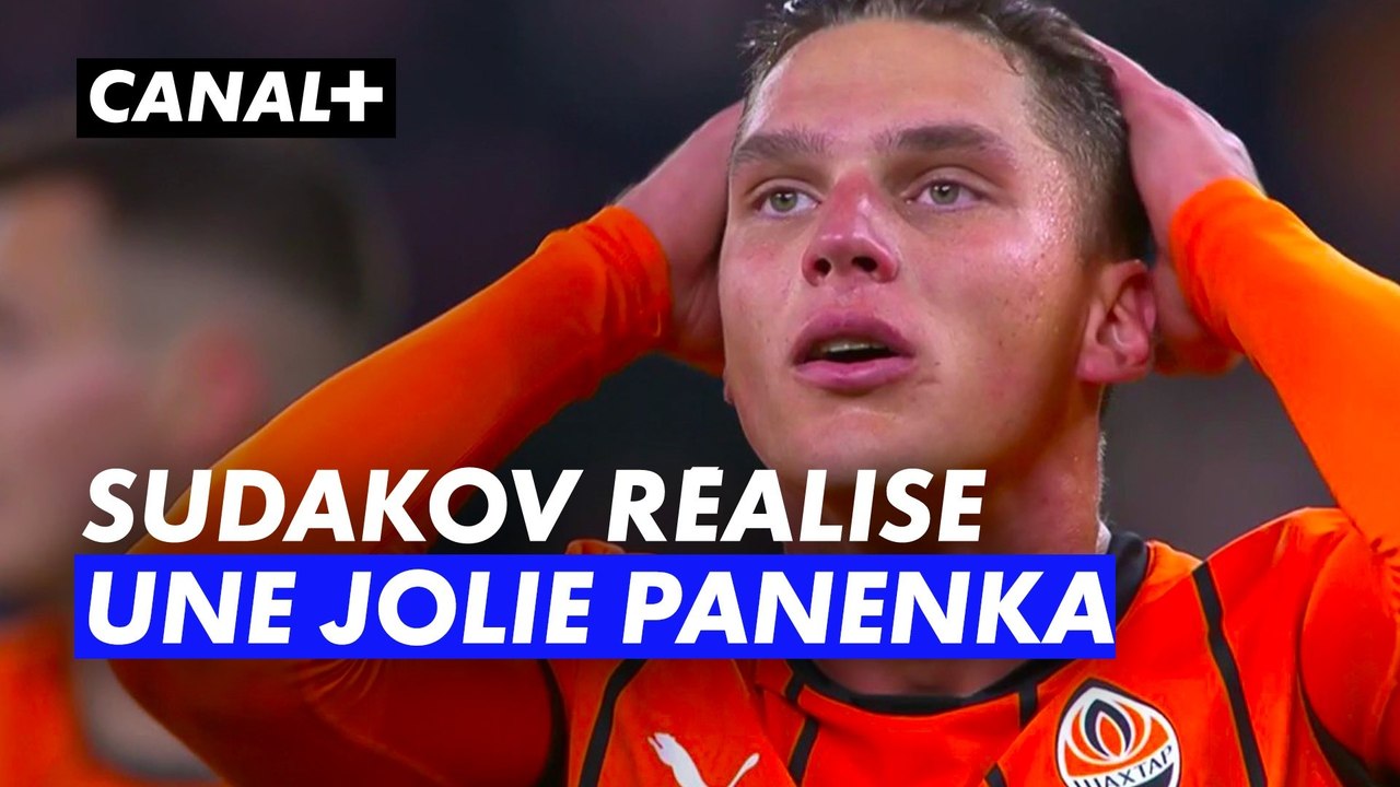 Le milieu Sudakov réalise une jolie panenka du droit