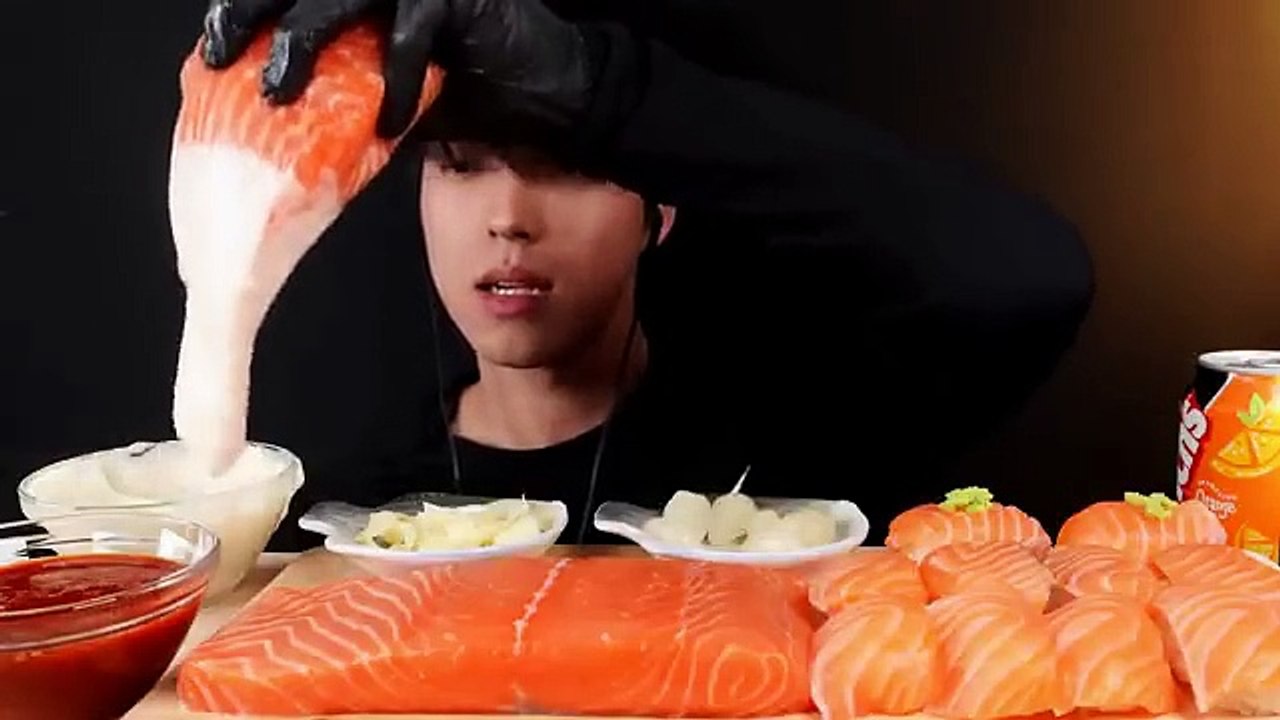 24 SALMON & SALMON SUSHI MUKBANG ASMR
