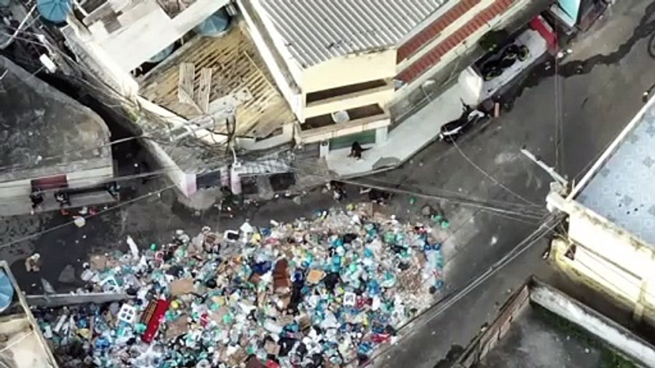 Narcoterrorismo: Imagens aéreas mostram traficantes se organizando para atacar policiais no Complexo do Alemão