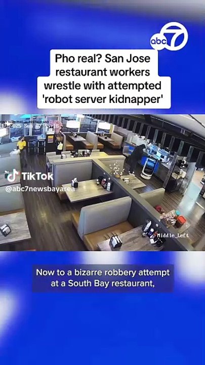 AI送餐机器人被“绑架”！ 员工奋力抢救“同事”