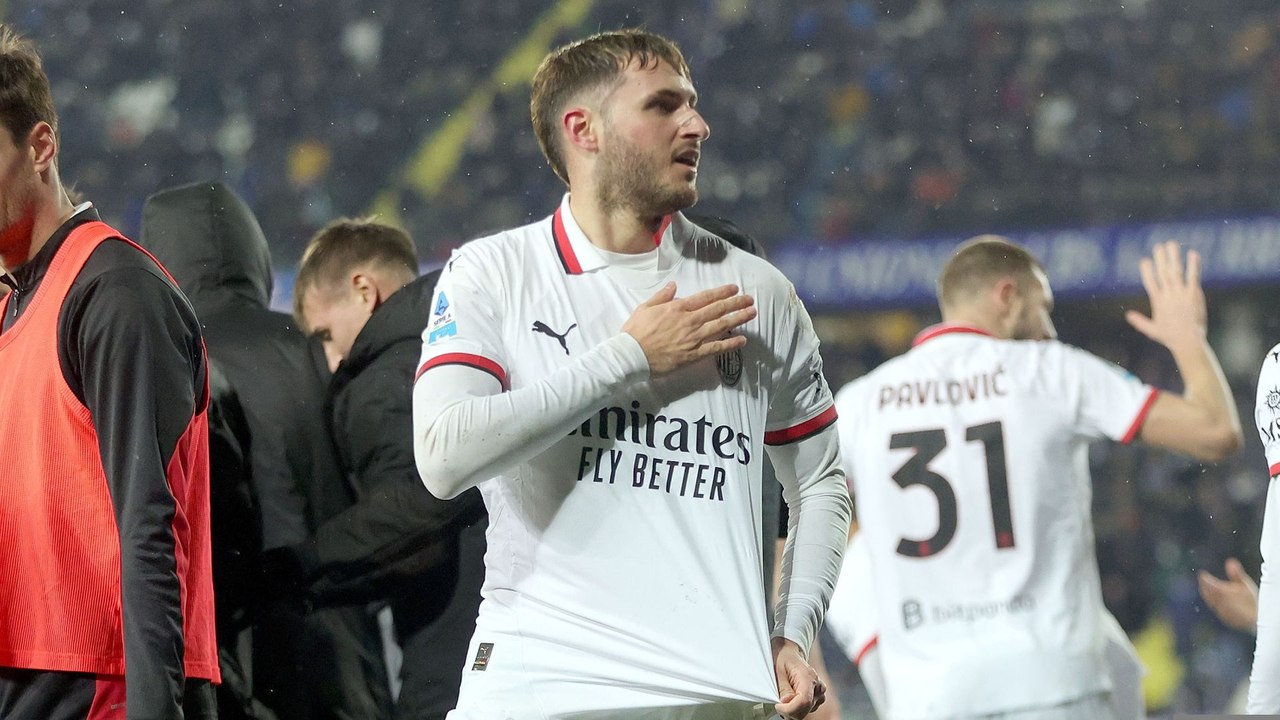 Santi Giménez al Milan I Xtra Time