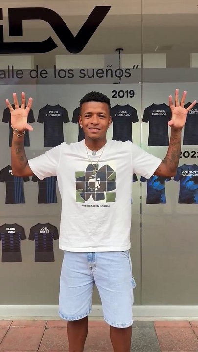 Beşiktaş Ekvador'dan 18'lik kanat transferi yaptı! Keny Arroyo kimdir?