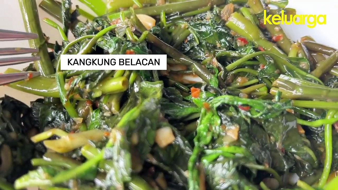 Masak Lomak Daging Salai Di Hayyan Huda Opah Kitchen Seremban,  Memang Padu Beb!