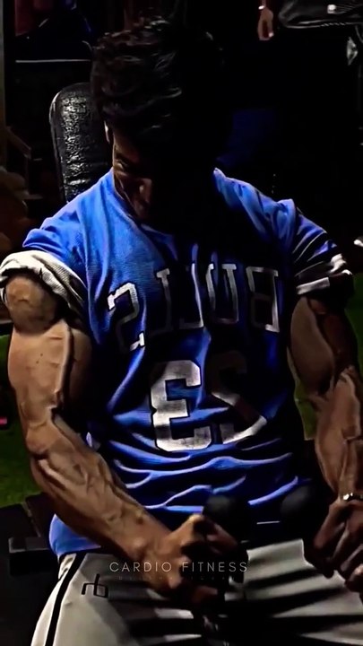 Intense Bicep Workout for Gym Enthusiasts