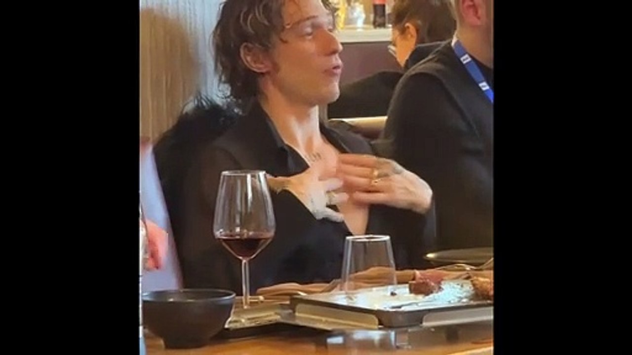 Sanremo 2025, Irama: "Non piaccio alla stampa, la prenderò sul ridere" - Video