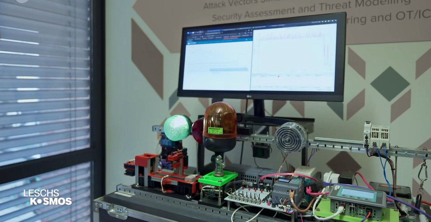 China hackt die USA  - Dokumentation von  Harald Lesch