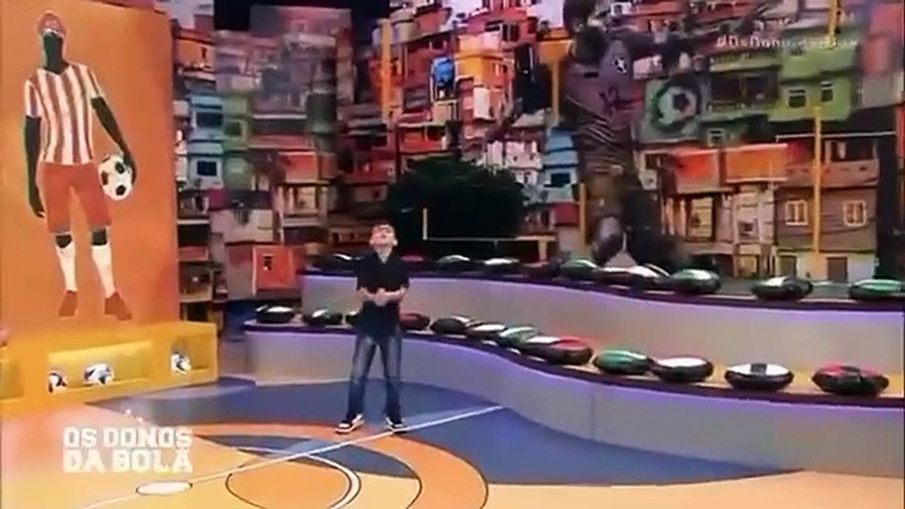 'Mini Neto': conheça o garoto de 9 anos que conquistou fãs imitando Craque Neto