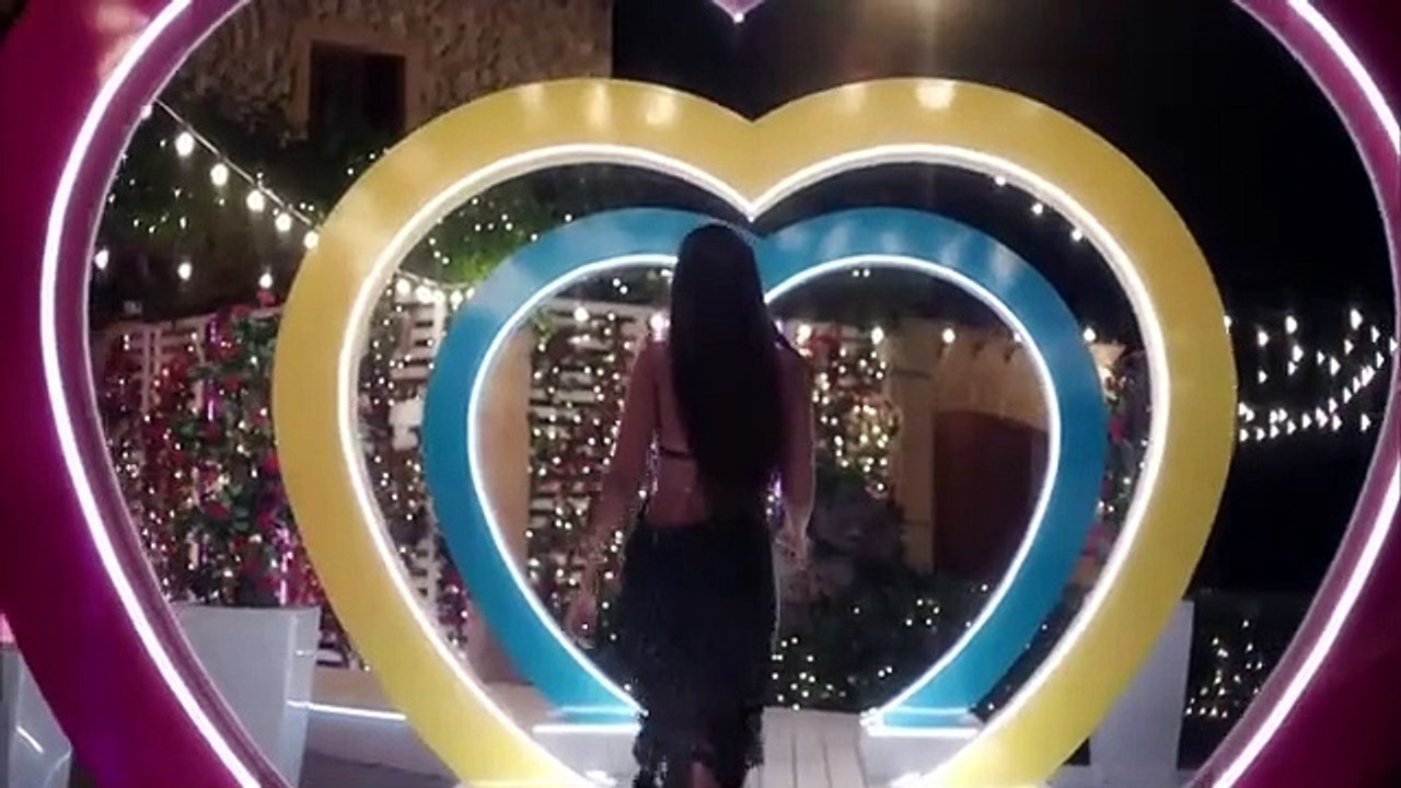 Joey Essex joins Love Island ｜ Love Island Series 11