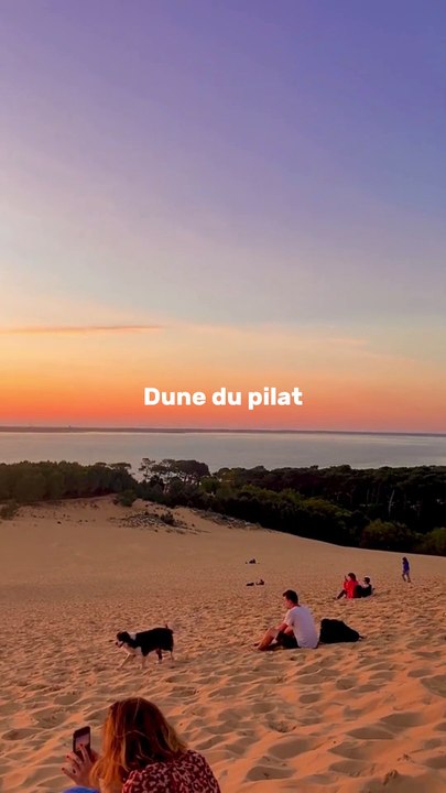 ⛰️ Un panorama unique entre océan et sable doré ! 🌊✨