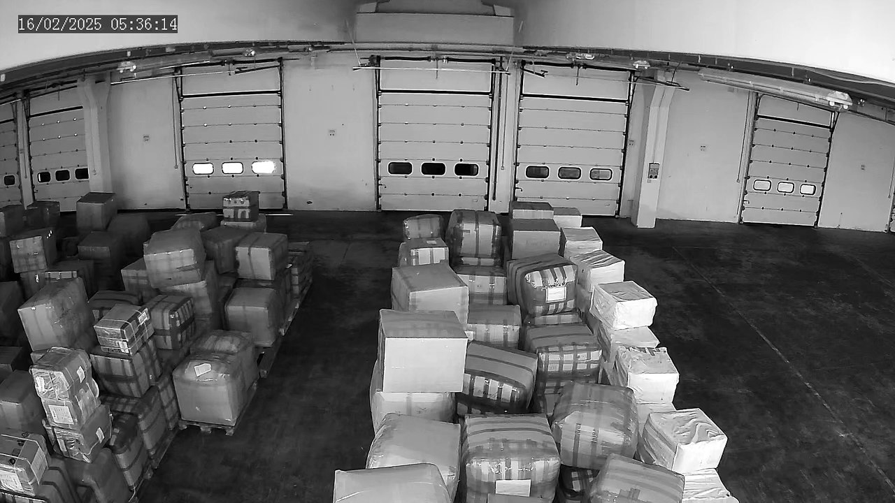 Prato, gli attentati incendiari delle ditte: il momento dell'esplosione di un ordigno