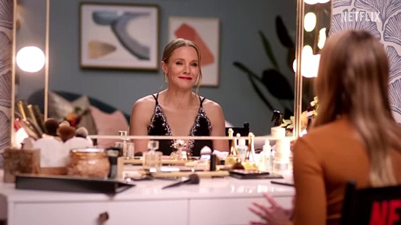 Kristen Bell Interviews Herself in Hilarious SAG Awards Prep