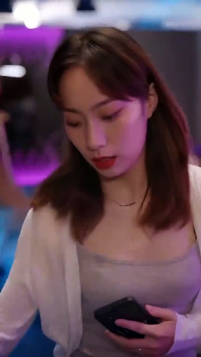 Shortdrama A Desperate Wedding – She Married a CEO!