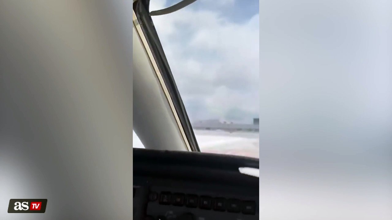 Shocking video: moment of Delta flight crash in Toronto captured on camera