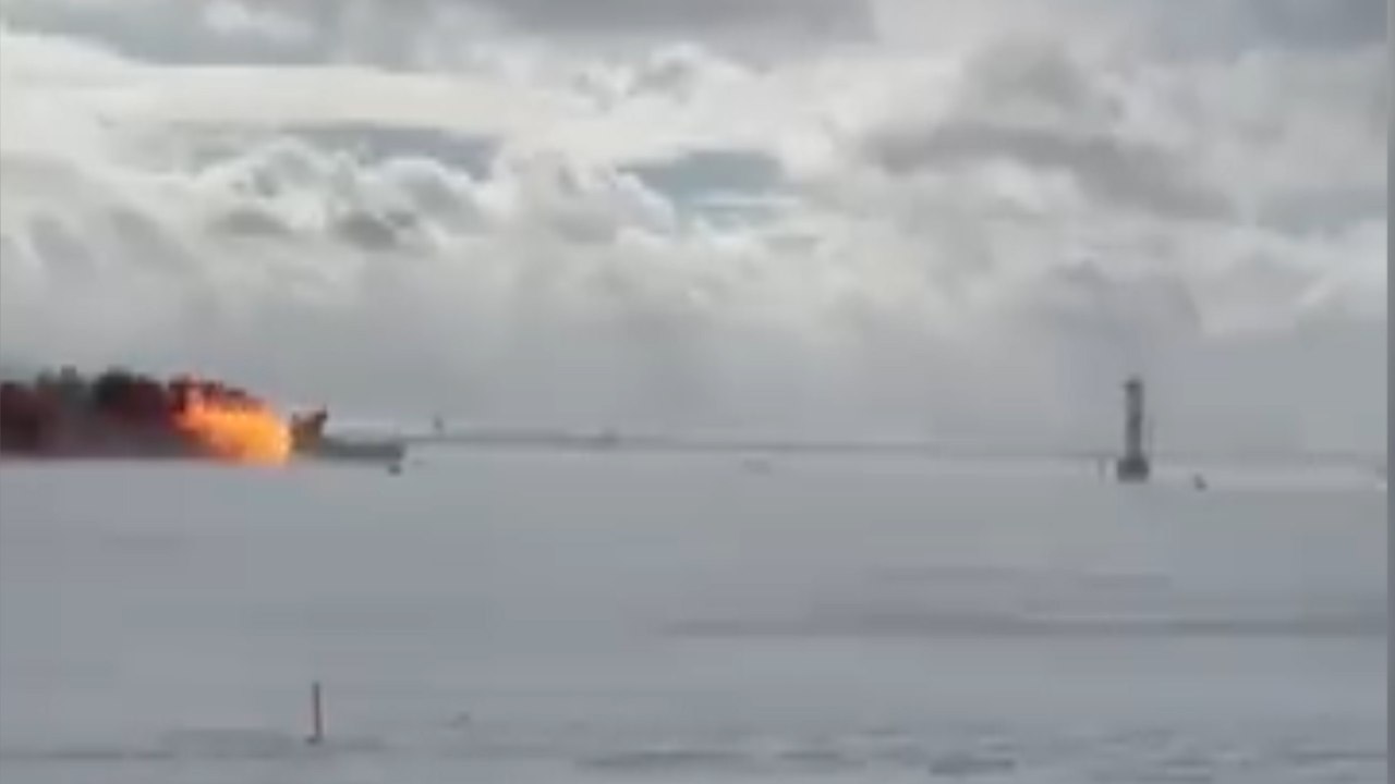 ext-Video muestra el instante como se accidenta avión de Delta Air Lines en Canadá-180225