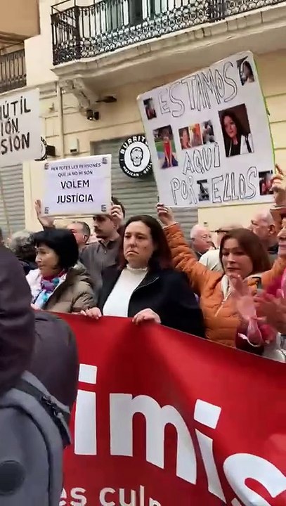 Protesta de Mazón y Dimissó: ¿Qué Está Sucediendo?