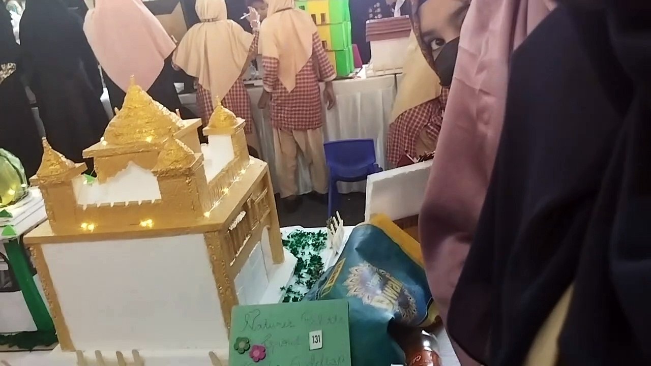 A girl explain about akhirat