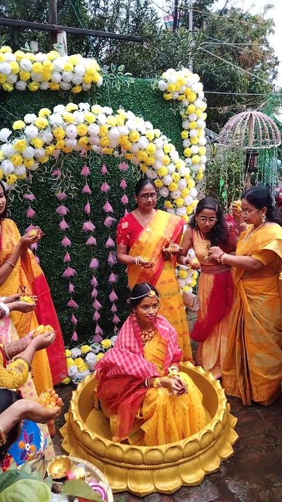 Watch the Viral Bengali Wedding Ceremony That Everyone's Talking About 🎉