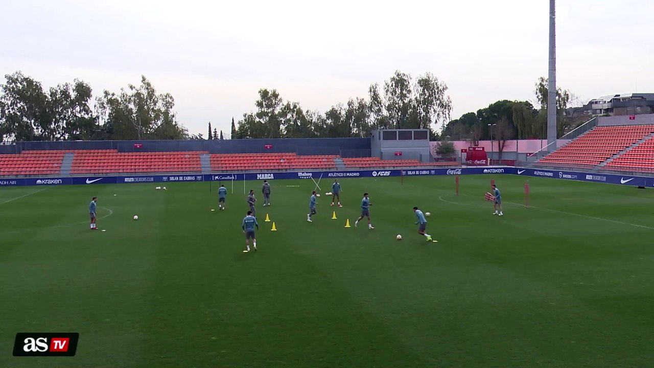 Entrenamiento completo del Atlético de Madrid previo al partido de Copa del Rey ante el Barcelona