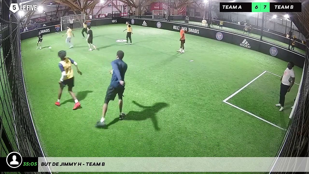 But de Jimmy H - Team B