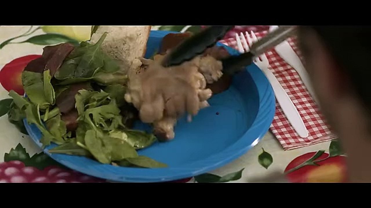 He-fell-in-love-with stranger romance in English 🤩😜