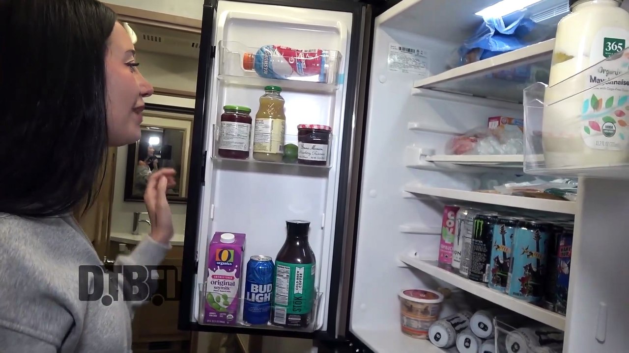 Julia Wolf - BUS INVADERS Ep. 2094