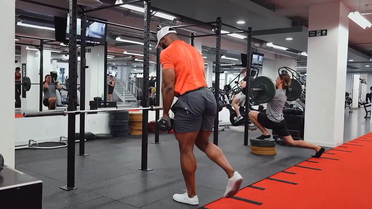 Glutes on Fire: Best Exercises for a Toned Booty