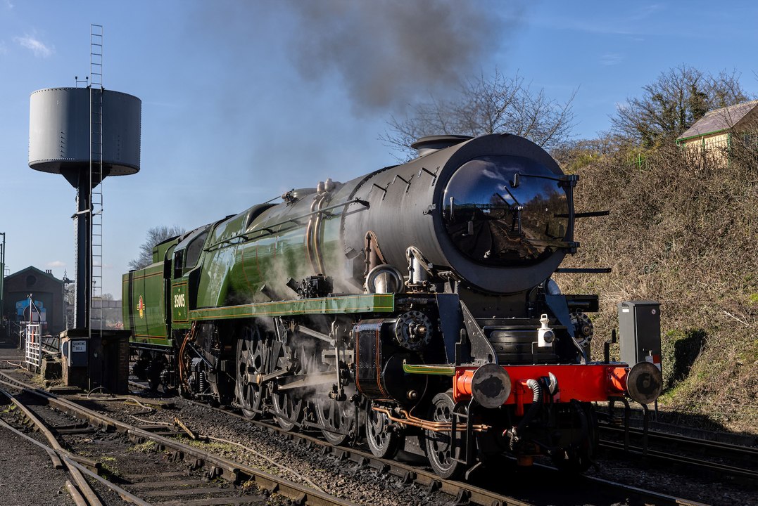 A silent film of the restoration of Canadian Pacific