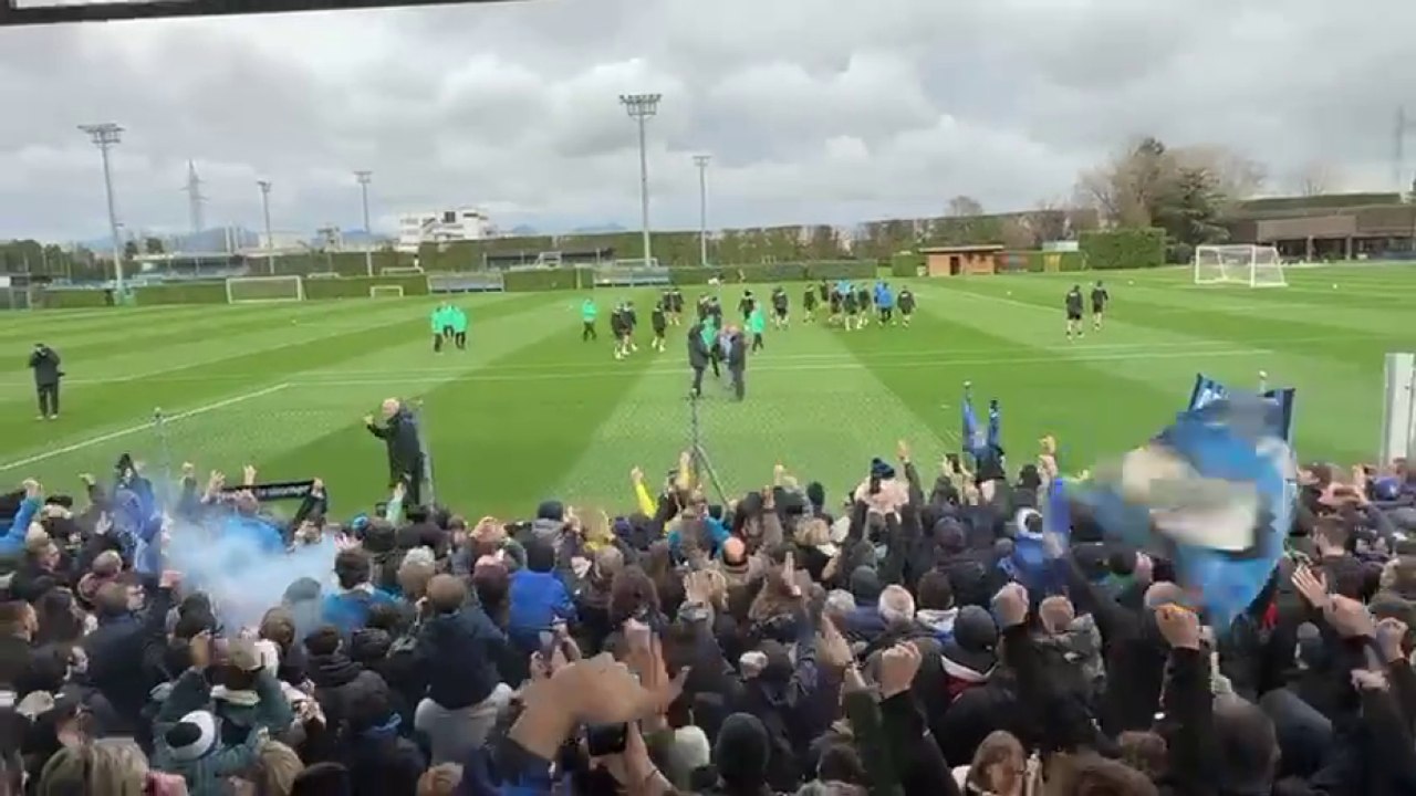 Atalanta, cori e bandiere per dare la carica contro l'Inter