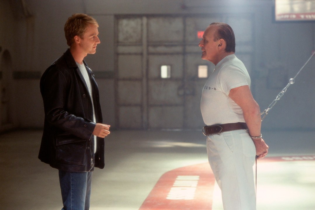 Red Dragon - Trailer