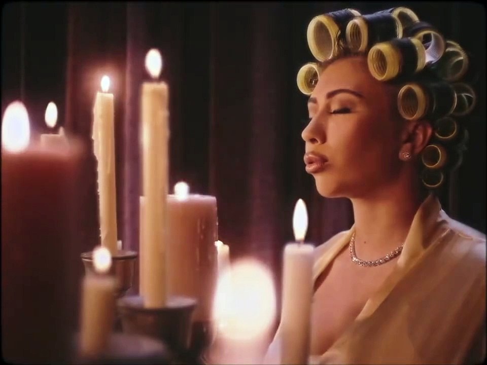 Kali Uchis revela detalhes do seu novo álbum