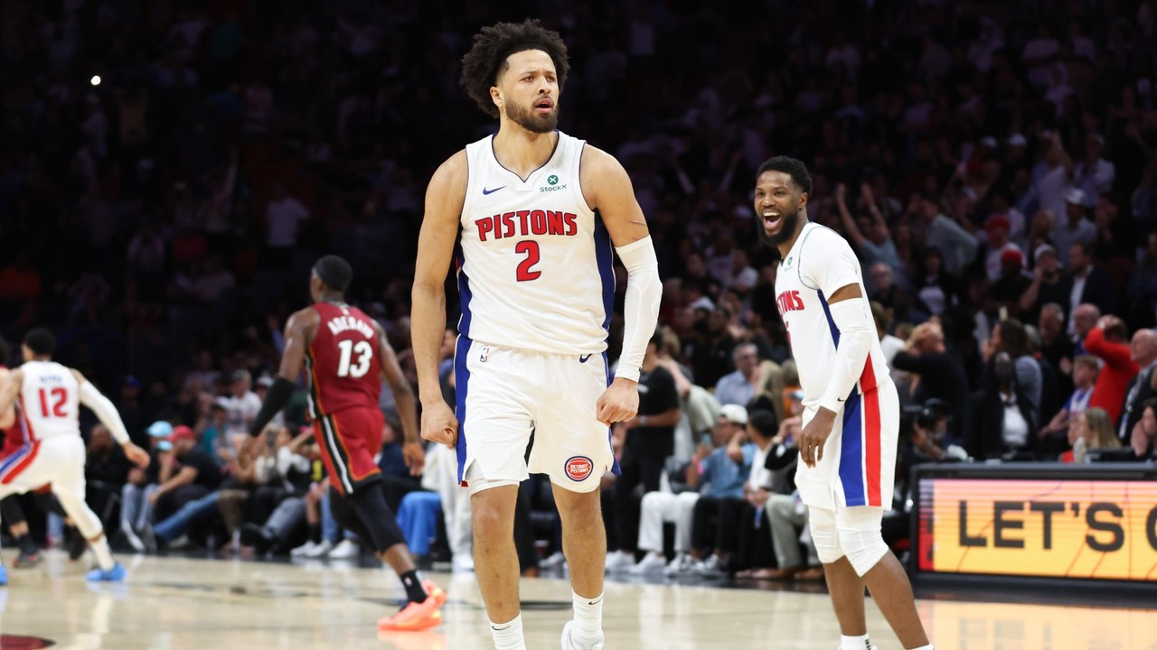 Play of the Day: Cade Cunningham