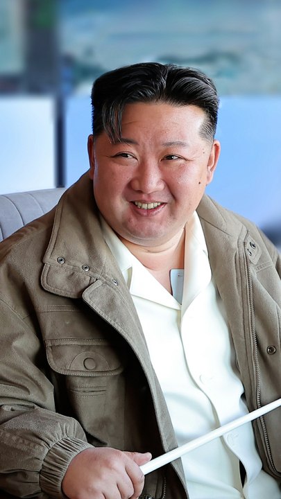 북 “최신 반항공미사일 시험발사 성공”…김정은 참관