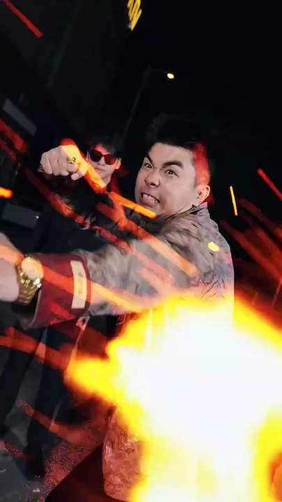 抖音新剧上线#保安大叔是传奇 (上)