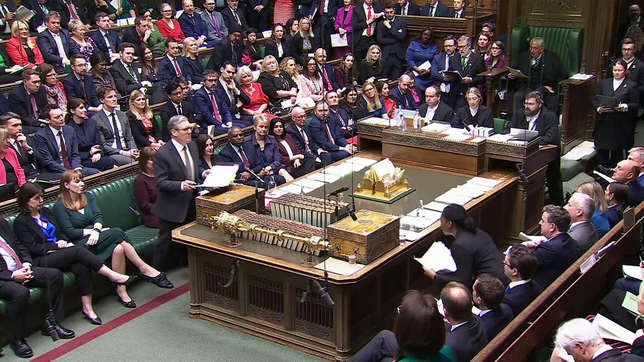 Starmer: Banning phones in schools is unnecessary