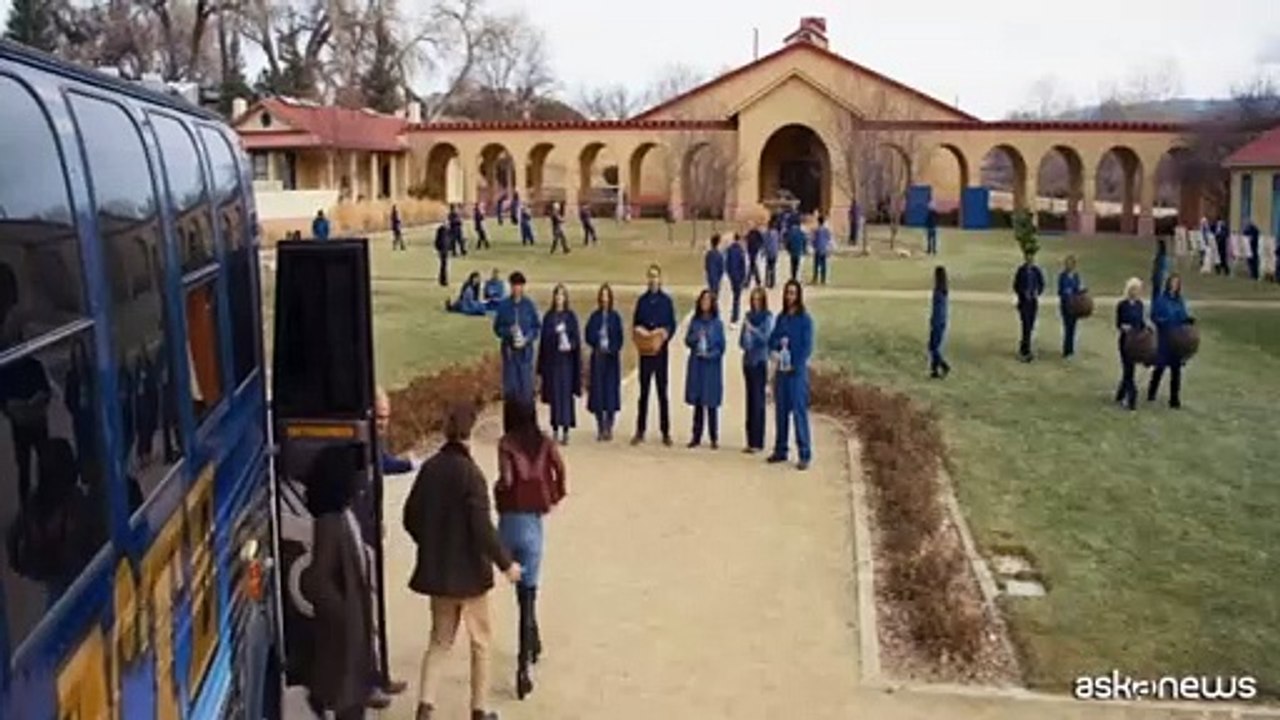 John Malkovich e il culto delle celebrità in 'Opus': analisi critica