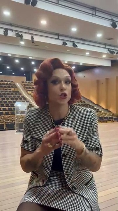 Palestra com Rita Von Hunty reúne mais de mil estudantes na UnB