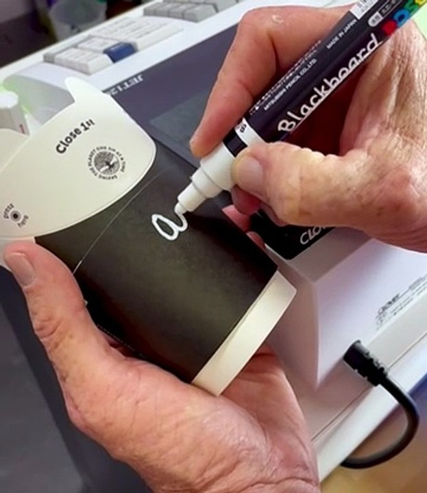 WATCH | Ozi Cafe in Japan cup illustration